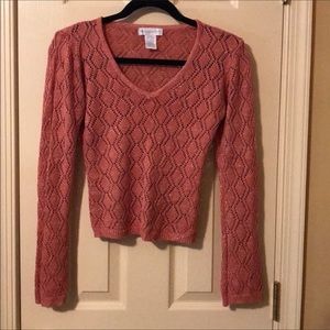 Long sleeved light sweater